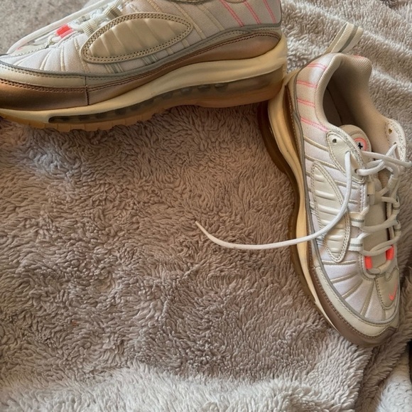 Nike Women's Sneakers in Cream and Gold - Picture 3 of 5